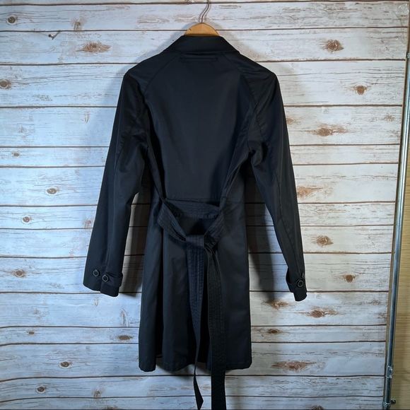 Jacob Black Trench Coat with Peaka Boo Pink Interior | Size Medium | Vintage - Picture 9 of 9